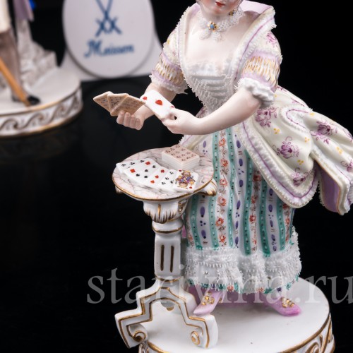 Статуэтка из фарфора Пара, кавалер с часами, дама с картами, Meissen, Германия, кон. 19 - нач. 20 вв.