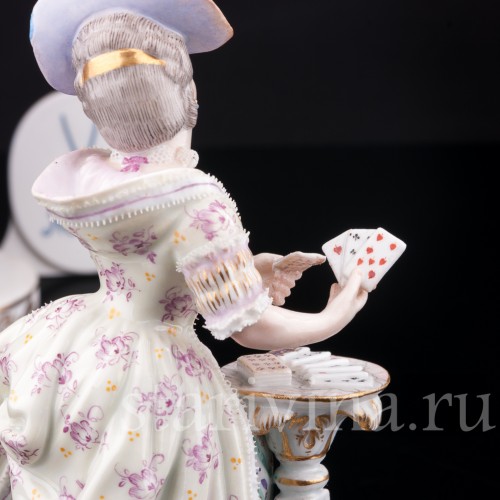 Статуэтка из фарфора Пара, кавалер с часами, дама с картами, Meissen, Германия, кон. 19 - нач. 20 вв.