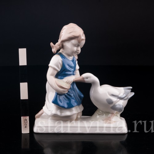 Фарфорвая статуэтка Девочка с уткой, Grafenthal, Германия, до 1991 г.