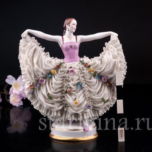 Старинная фигурка из фарфора Танцующая девушка, кружевная, Muller & Co, Германия, 1907-49 гг.