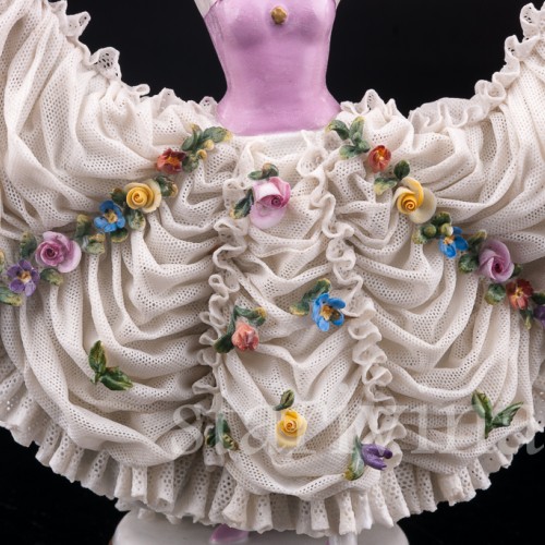 Старинная фигурка из фарфора Танцующая девушка, кружевная, Muller & Co, Германия, 1907-49 гг.