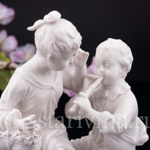 Дети с корзинкой и дудочкой, Volkstedt, Германия, кон. 19 в