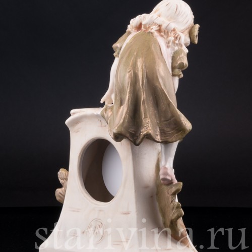 Фарфоровые часы Девочка, Royal Dux, Чехия, нач. 20 в