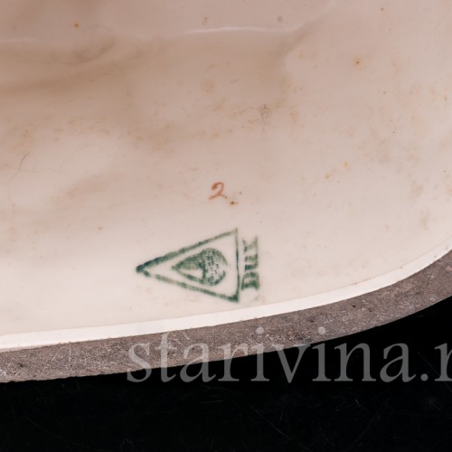 С горки, Royal Dux, Чехия, пер. пол. 20 в