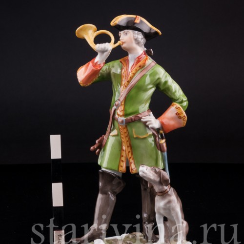 Статуэтка из фарфора Охотник с собакой и рожком, Alka Kaiser, Германия, до 1991 г.