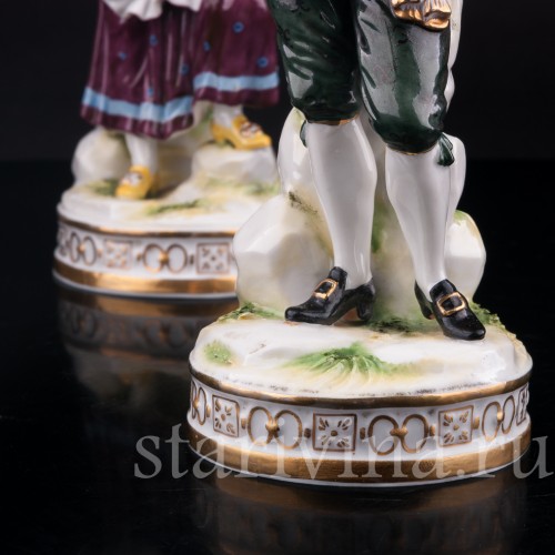 Фигурка из фарфора Пара в желтых костюмах, Volkstedt, Германия, нач. 20 в.