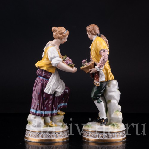 Фигурка из фарфора Пара в желтых костюмах, Volkstedt, Германия, нач. 20 в.