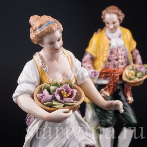 Фигурка из фарфора Пара в желтых костюмах, Volkstedt, Германия, нач. 20 в.