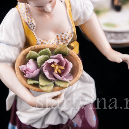 Фигурка из фарфора Пара в желтых костюмах, Volkstedt, Германия, нач. 20 в.