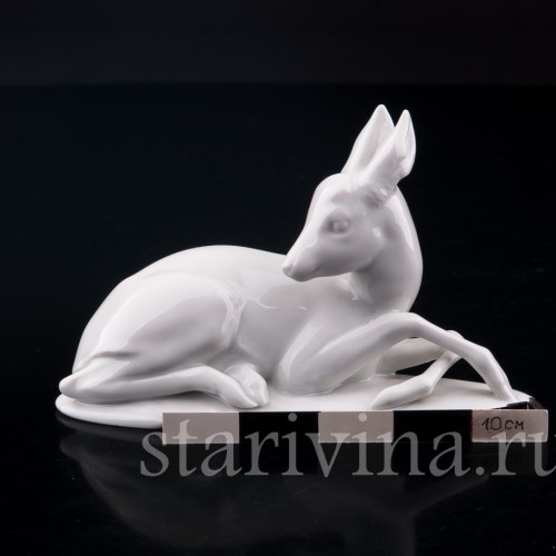 Фигурка из фарфора Лежащий олененок, Rosenthal, Германия, 1940 год.