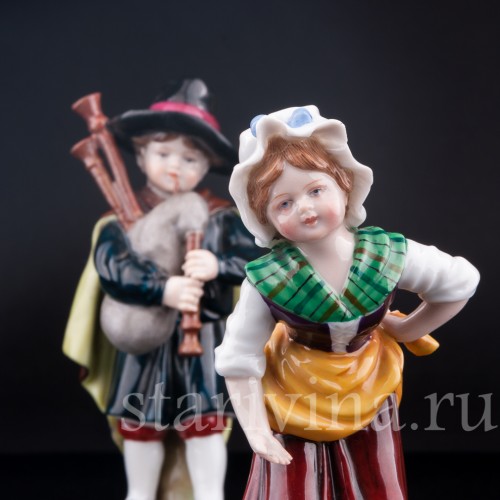 Фигурка из фарфора Дети, E. A. Muller, Германия, 1890-1927 гг.