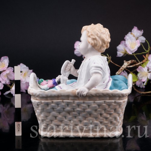 Малыш в корзине, шкатулка, Германия, нач. 20 в