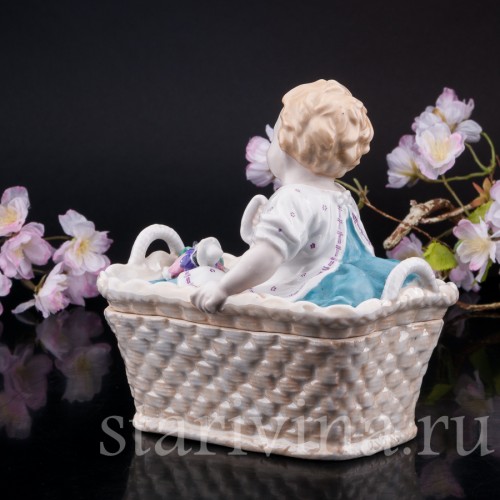 Малыш в корзине, шкатулка, Германия, нач. 20 в