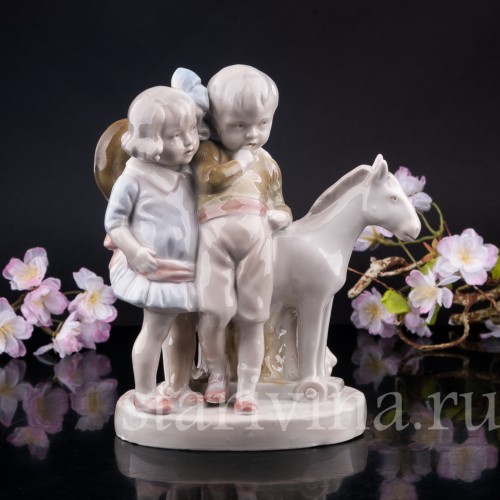 Дети с игрушечной лошадкой, Германия, нач. 20 в