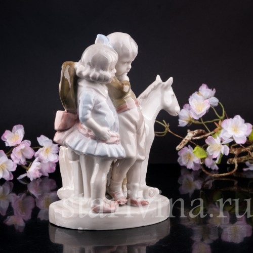 Дети с игрушечной лошадкой, Германия, нач. 20 в