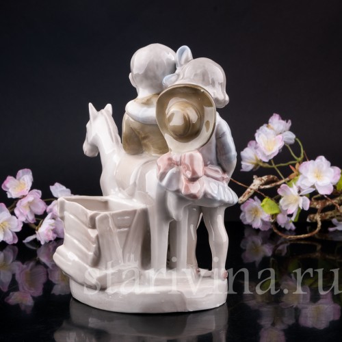 Дети с игрушечной лошадкой, Германия, нач. 20 в