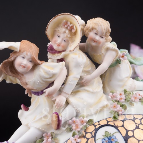 Антикварная фигурка из фарфора Веселая Пасха, Dressel, Kister & Co, Германия, 1907-20 гг.