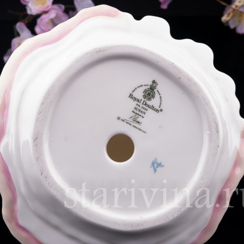 Статуэтка девушки из фарфора Сюзанна, Royal Doulton, Великобритания, 1981 г.