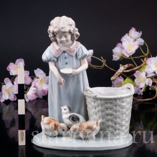 Девочка с цыплятами, Galluba & Hofmann, Германия, 1905-37 гг