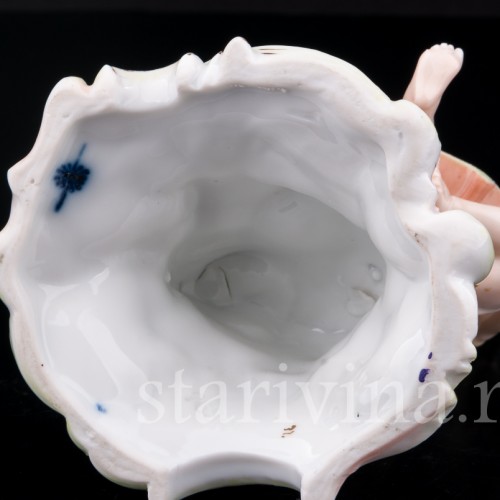 Фарфорвая статуэтка Божественная музыка (ангелочки со скрипкой и нотами), Volkstedt, Германия, 19 в.