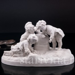 Фигурка детей из фарфора Нешуточная игра, Германия, нач. 20 в.