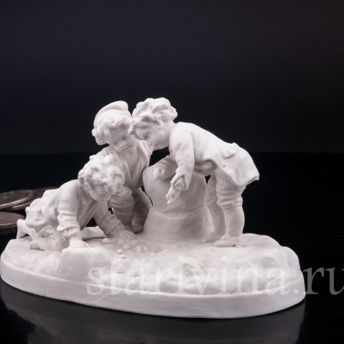 Фигурка детей из фарфора Нешуточная игра, Германия, нач. 20 в.