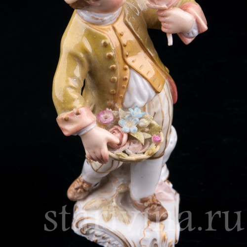 Мальчик с корзиной цветов, KPM, Германия, 1907 г