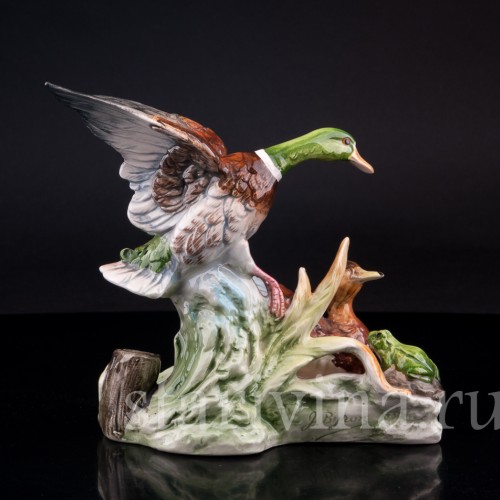 Статуэтка из фарфора Утки и лягушка, , вт. пол. 20 в.