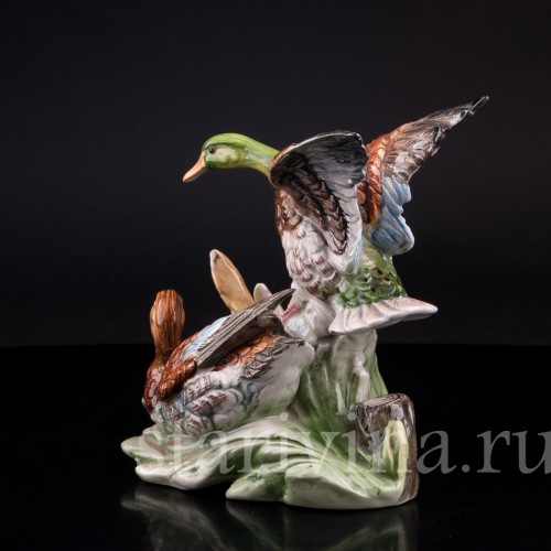 Статуэтка из фарфора Утки и лягушка, , вт. пол. 20 в.