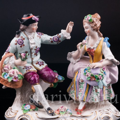 Фарфорвая статуэтка Пара с цветами, Sitzendorf, Германия, вт. пол. 20 в.