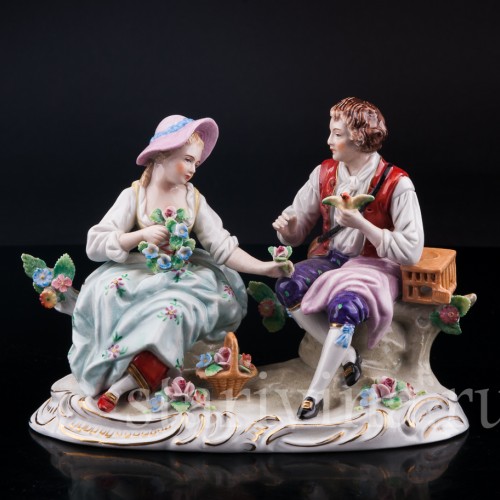 Статуэтка из фарфора Пара с птичьей клеткой, Sitzendorf, Германия, вт. пол. 20 в.