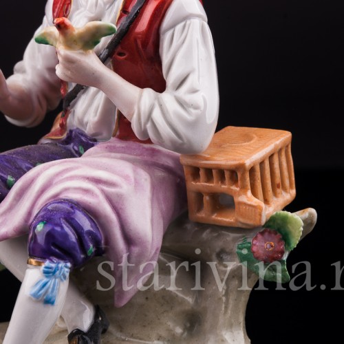 Статуэтка из фарфора Пара с птичьей клеткой, Sitzendorf, Германия, вт. пол. 20 в.