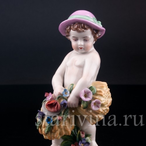 Фигурка из фарфора Малыш со снопом, аллегория лета, Германия, пер. пол. 20 в.