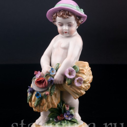 Фигурка из фарфора Малыш со снопом, аллегория лета, Германия, пер. пол. 20 в.