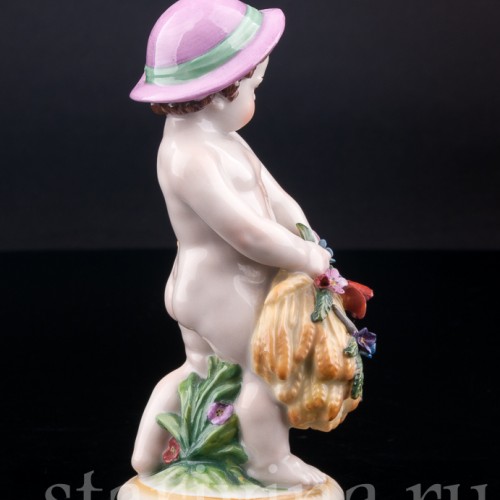 Фигурка из фарфора Малыш со снопом, аллегория лета, Германия, пер. пол. 20 в.