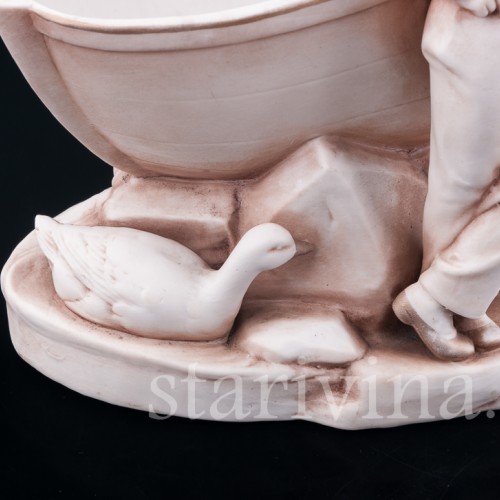 Фигурка из фарфора Дети у лодки, Германия, нач. - сер. 20 в.