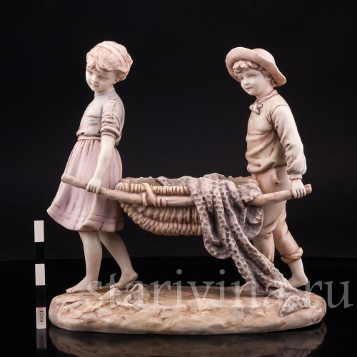 Статуэтка детей из фарфора За богатым уловом, Германия, нач. 20 в.