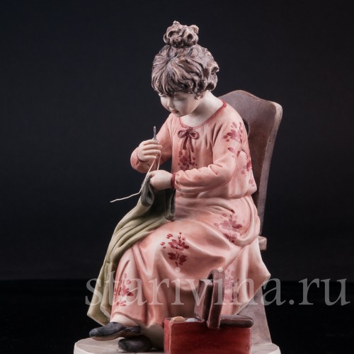 За шитьем, Capodimonte, Италия, вт. пол. 20 в.