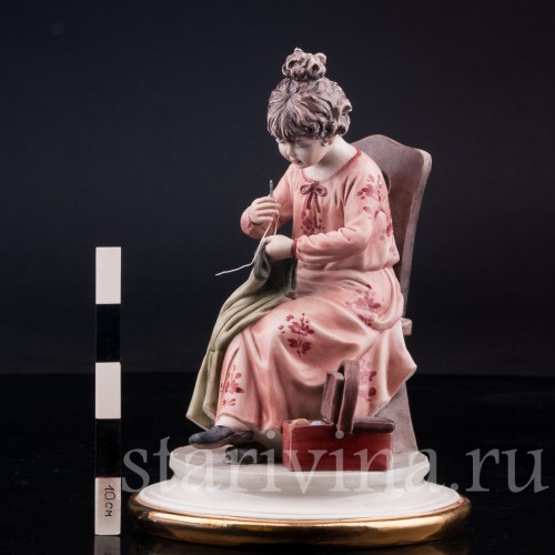 За шитьем, Capodimonte, Италия, вт. пол. 20 в.