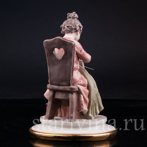 За шитьем, Capodimonte, Италия, вт. пол. 20 в.