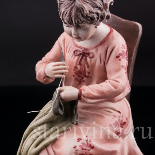 За шитьем, Capodimonte, Италия, вт. пол. 20 в.