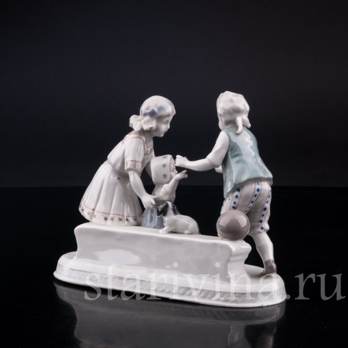 Фарфорвая статуэтка детей Жмурки, Goebel, Германия, нач. 20 в.