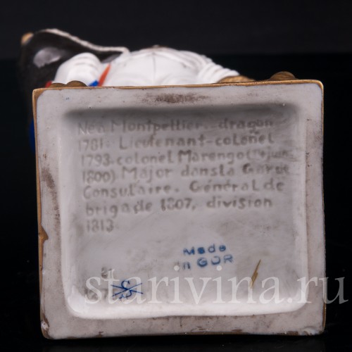Статуэтка офицера из фарфора Луи Лепик, Scheibe-Alsbach, Германия, вт. пол. 20 в.