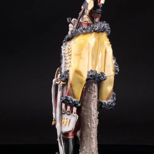 Статуэтка солдата из фарфора Французский гусар, 1795, Sitzendorf, Германия, пер. пол. 20 в.