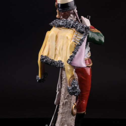 Статуэтка солдата из фарфора Французский гусар, 1795, Sitzendorf, Германия, пер. пол. 20 в.
