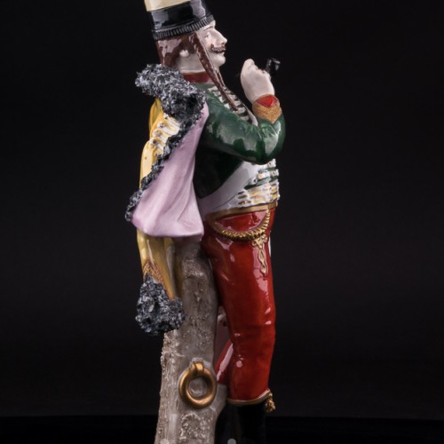 Статуэтка солдата из фарфора Французский гусар, 1795, Sitzendorf, Германия, пер. пол. 20 в.