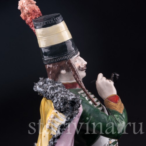 Статуэтка солдата из фарфора Французский гусар, 1795, Sitzendorf, Германия, пер. пол. 20 в.