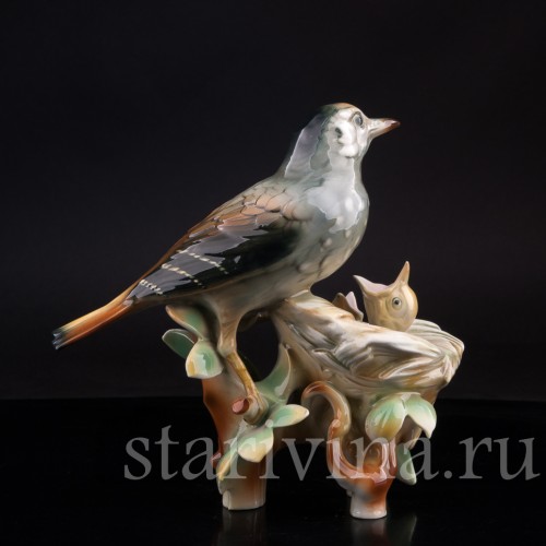 Фарфорвая статуэтка птиц Дрозд рябинник с птенцами, Muller & Co, Германия, пер. пол. 20 в.