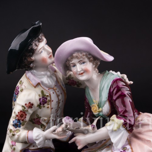 Статуэтка из фарфора Пара с птичкой, Muller & Co, Германия, перв. пол. 20 в.