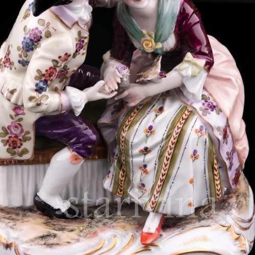 Статуэтка из фарфора Пара с птичкой, Muller & Co, Германия, перв. пол. 20 в.